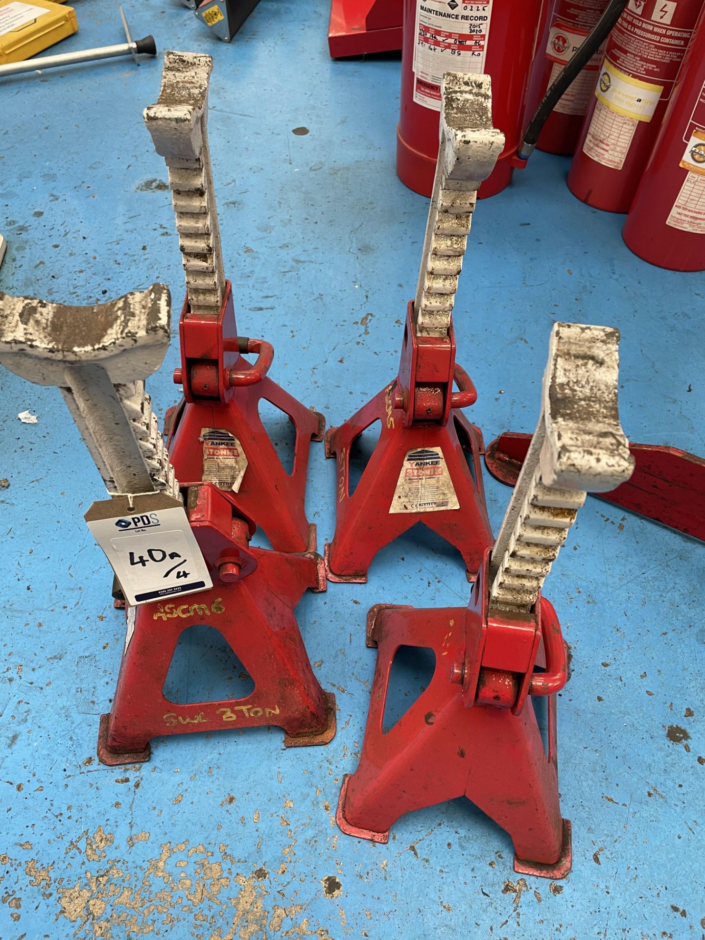 Set of 4 3-Tonne Gemco Jacks  (Location Surbiton . Please Refer to General Notes)