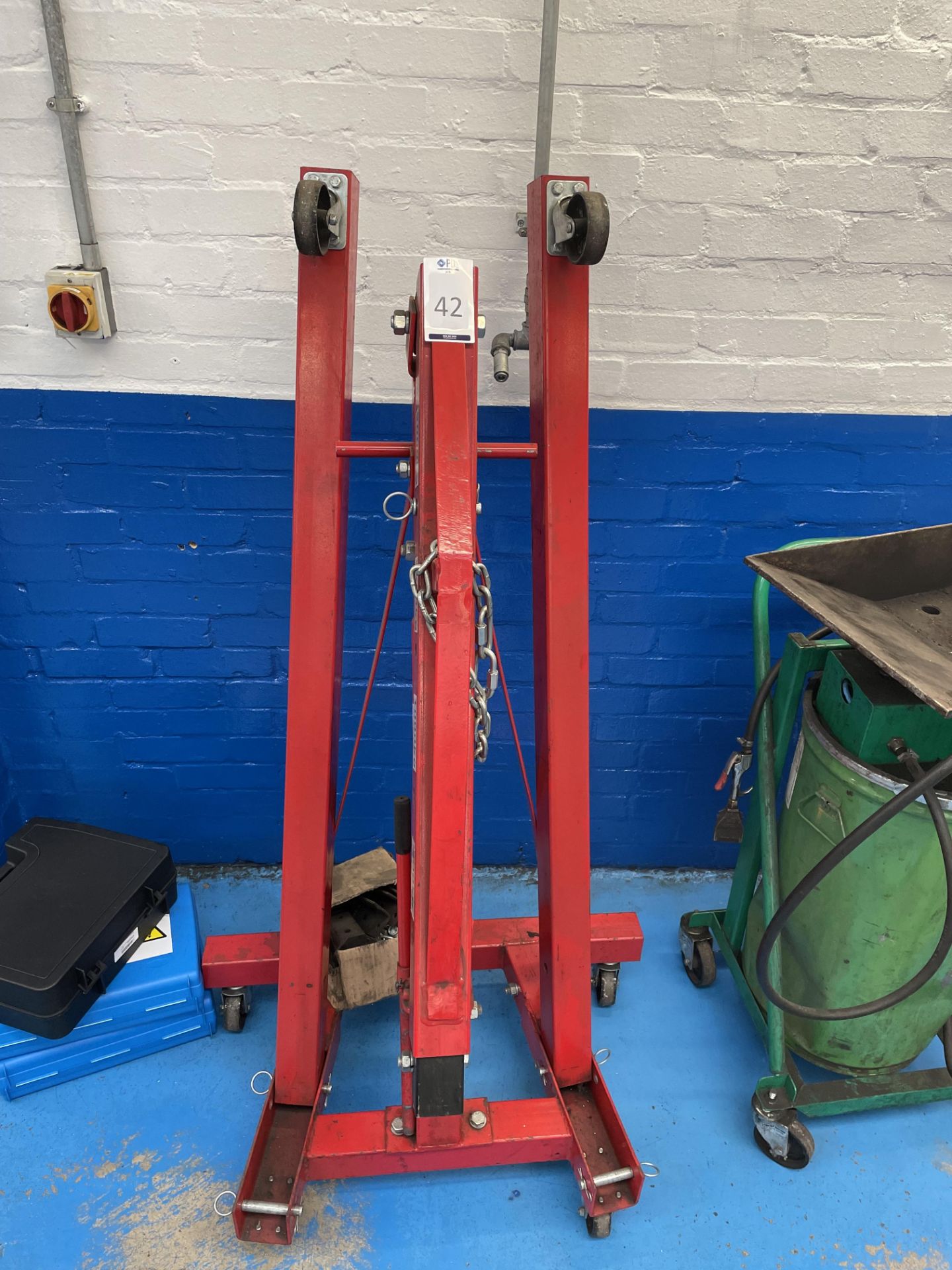 Sealey Yankee PH20.V4 Mobile Folding Engine Hoist (Location Surbiton . Please Refer to General