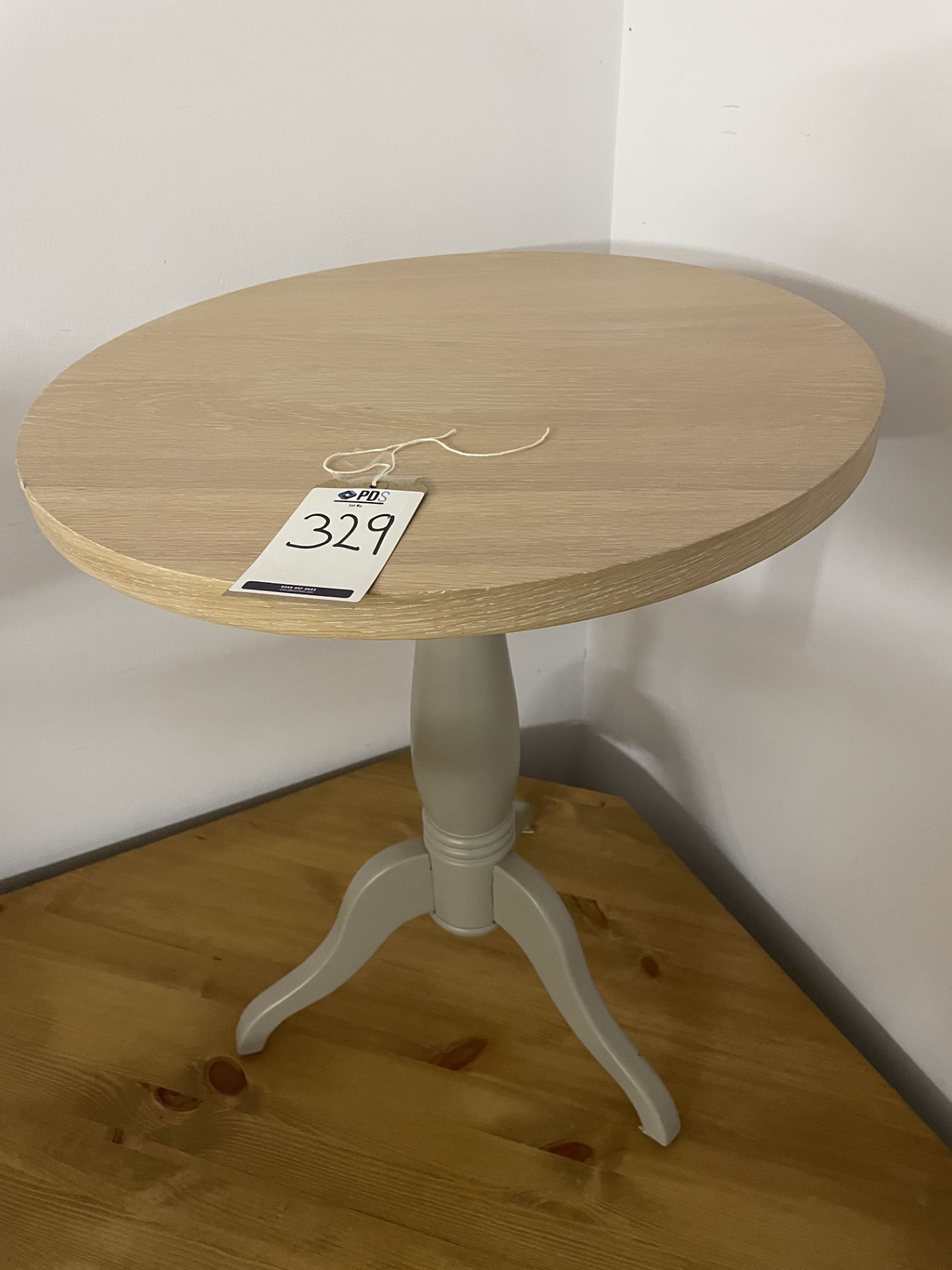 Circular Tripod Table (Slight Damage) (520mm) (Location: Hertford. Please Refer to General Notes)