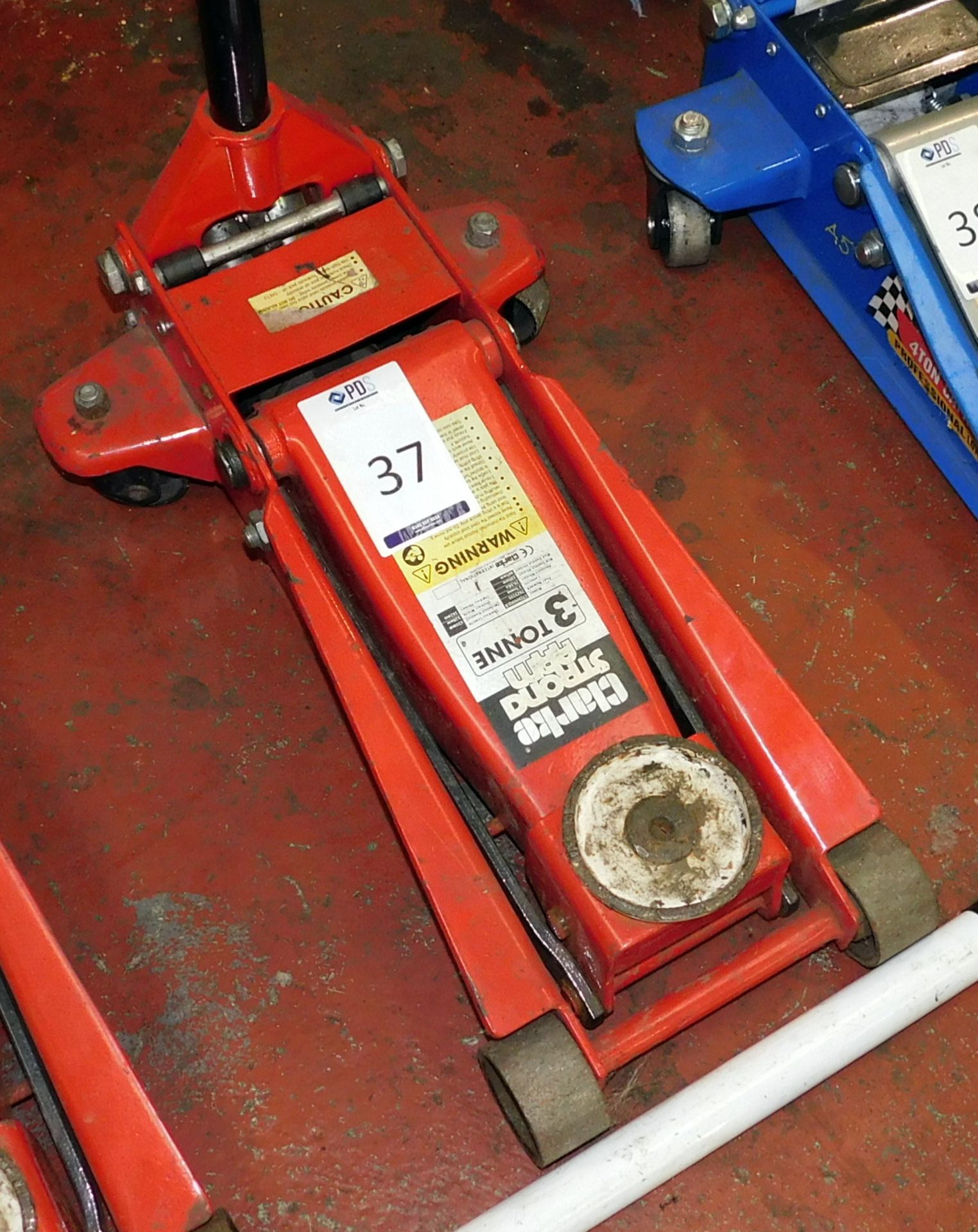 Clarke Strong Arm 3 Tonne Trolley Jack (Location Northampton. Please Refer to General Notes)