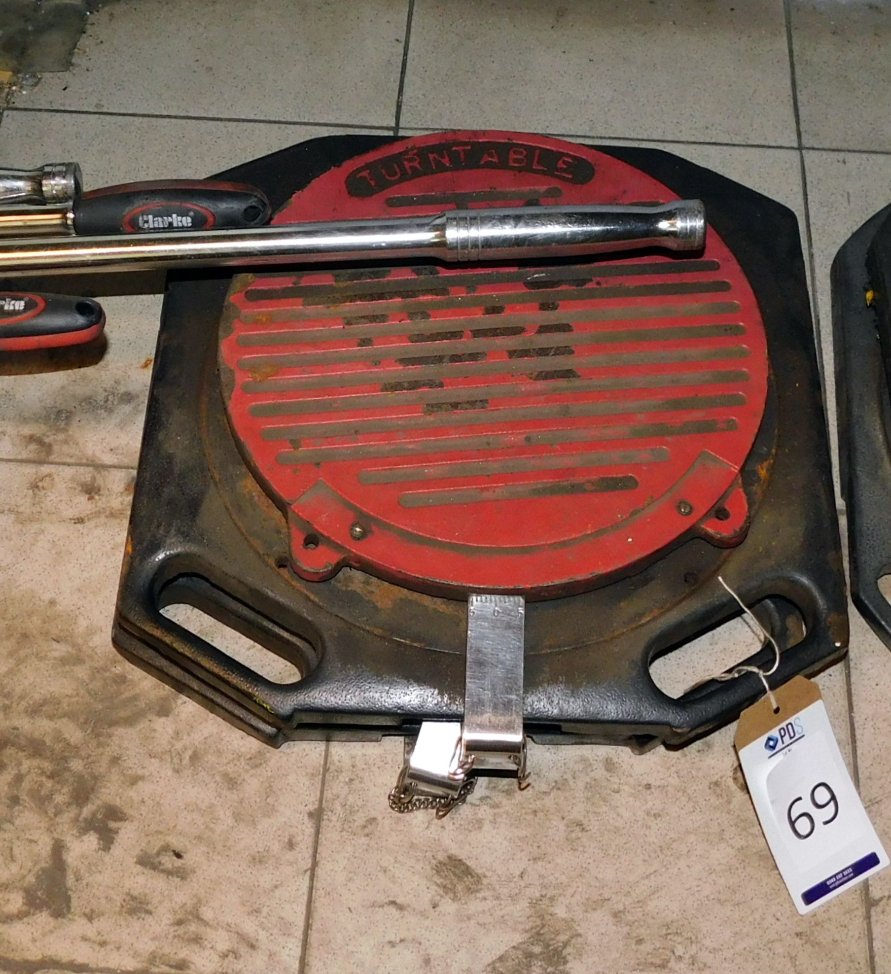 Pair of Rotating Vehicle Lift Plates (Location Northampton. Please Refer to General Notes)