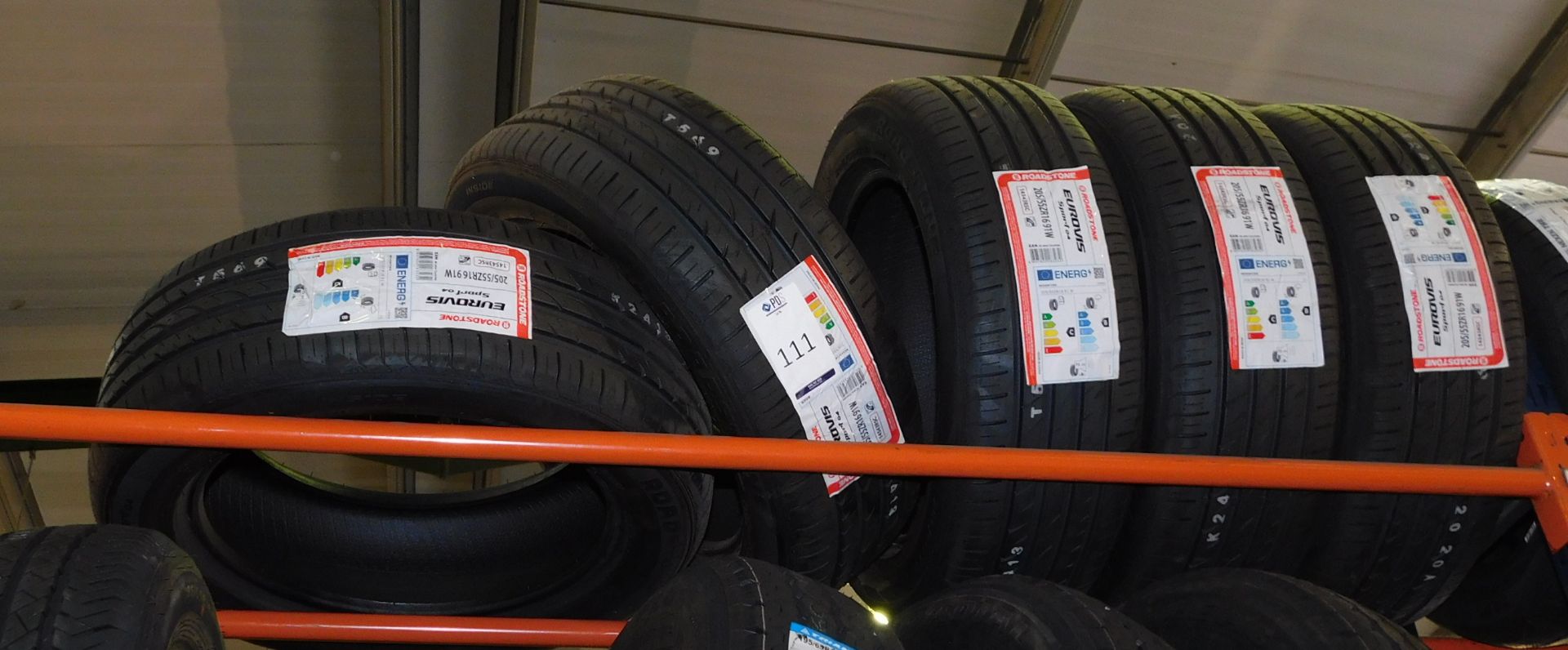 5 tyres, size 205/55 16 (Roadstone) (Location Northampton. Please Refer to General Notes)