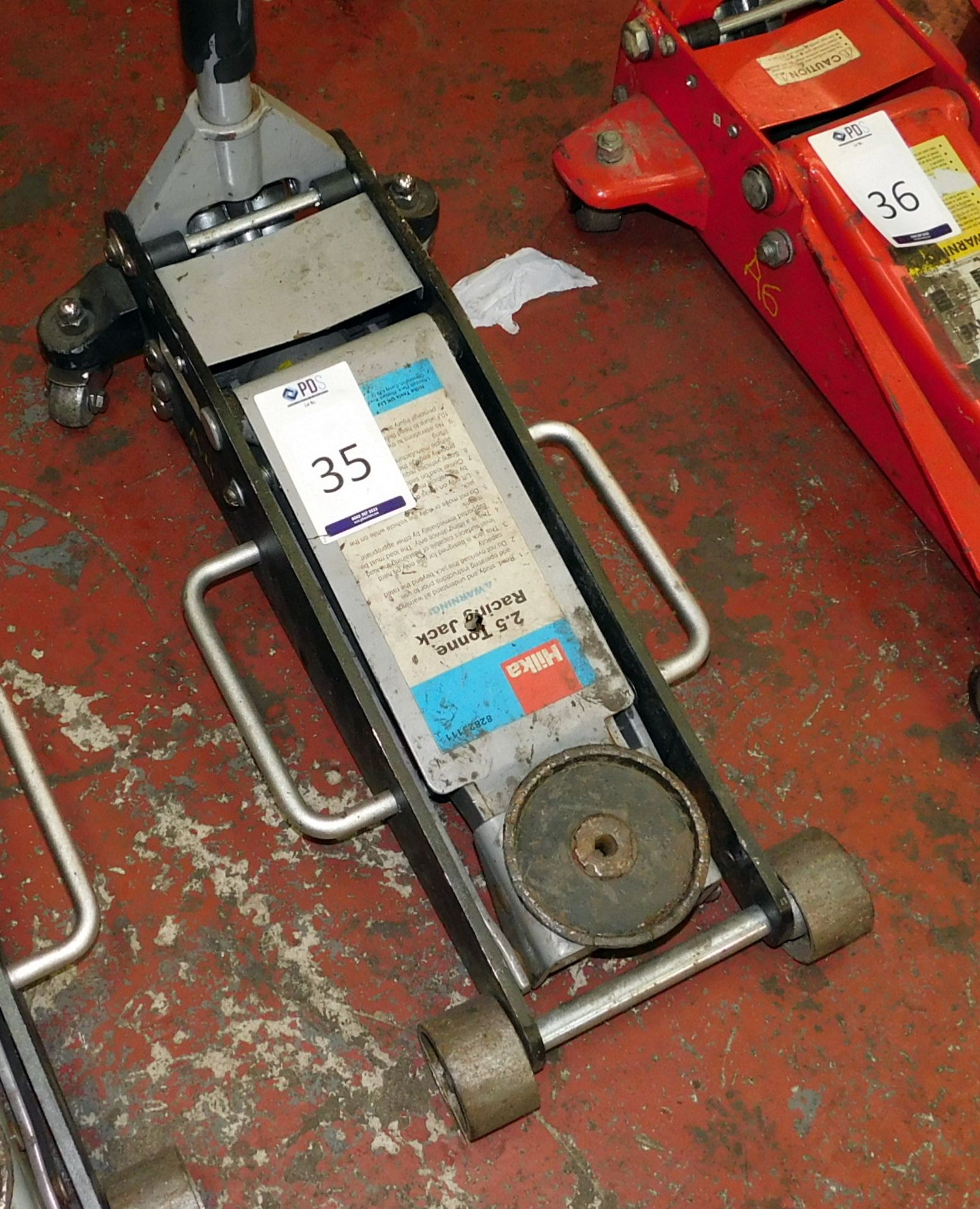 Hilka 2.5 Tonne Racing Jack (Location Northampton. Please Refer to General Notes)