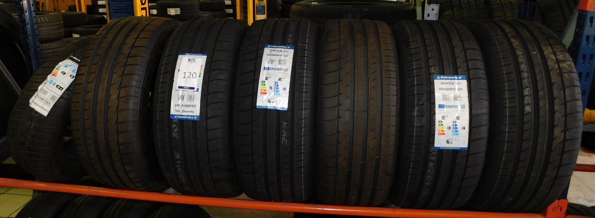 7 tyres, size 225/40 18 (6 Triangle) & 175/65 15 (1 Dunlop) (Location Northampton. Please Refer to