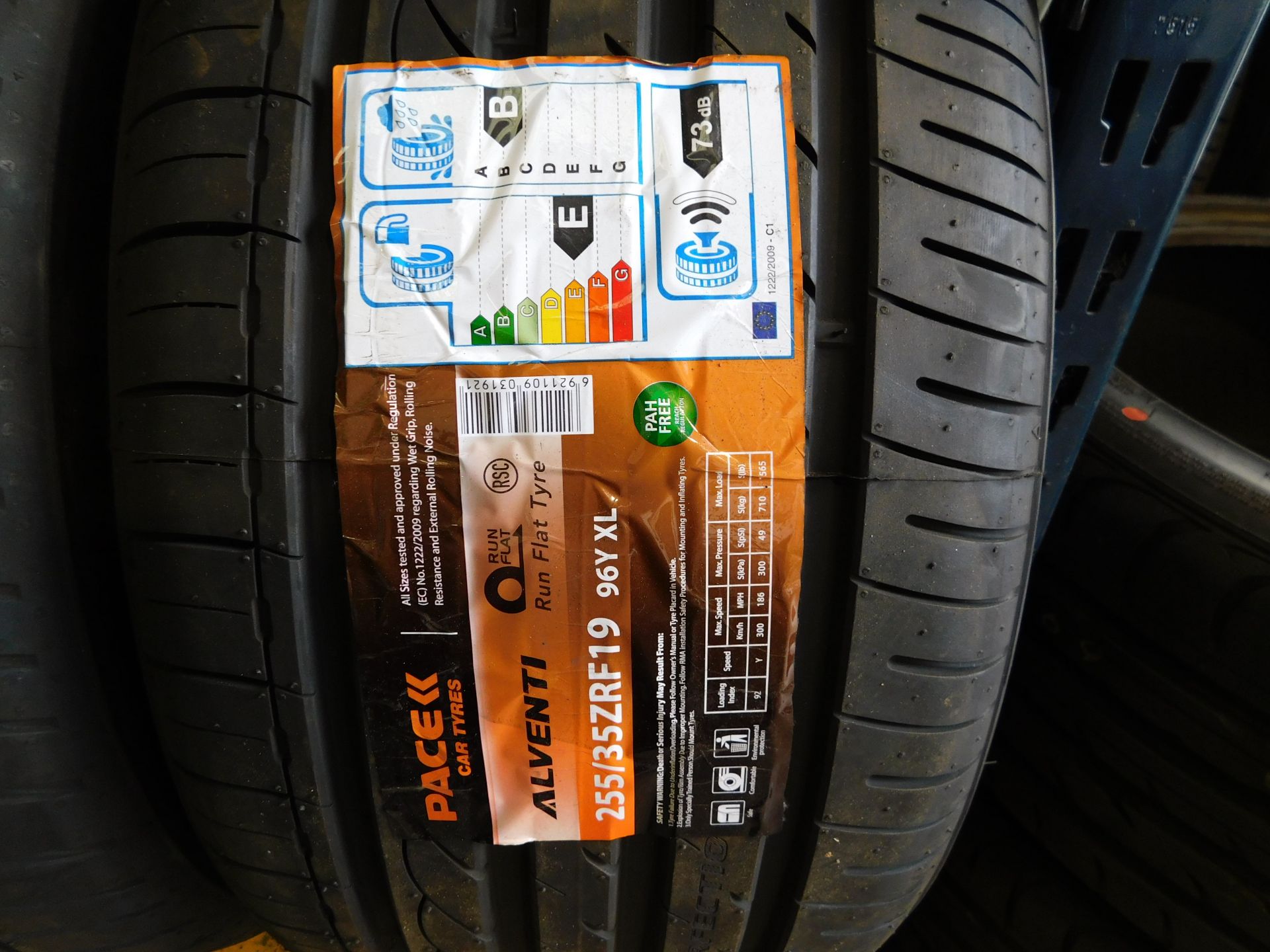 4 tyres, size 255/35 19 (2 Triangle, 1 Dunlop, 1 Pace) (Location Northampton. Please Refer to - Image 4 of 4