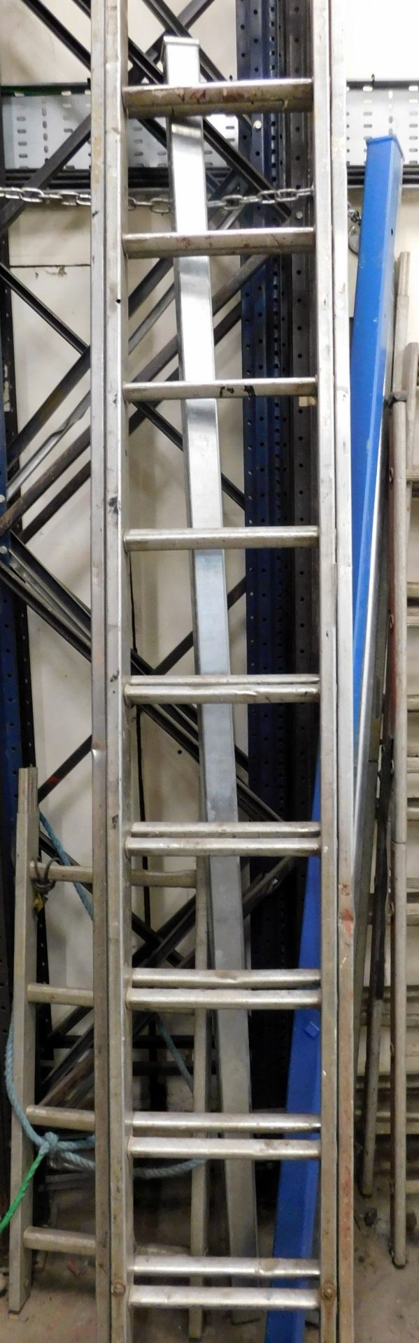 11 Tread Double Extension Ladder (Location Harlow. Please Refer to General Notes)