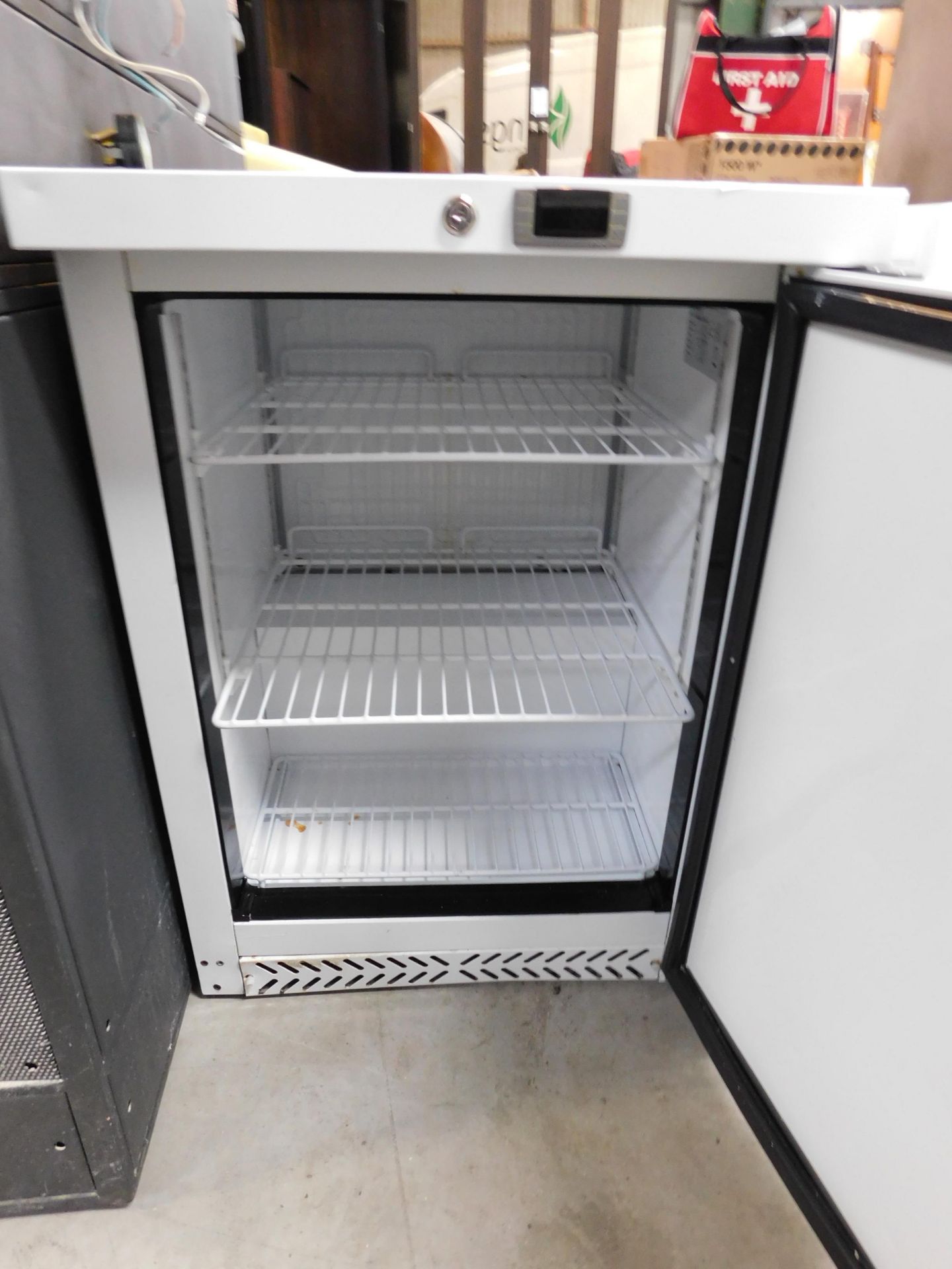 BR200.HD Under-Counter Fridge, Serial Number BR200HD2017STI301055 - Image 2 of 3