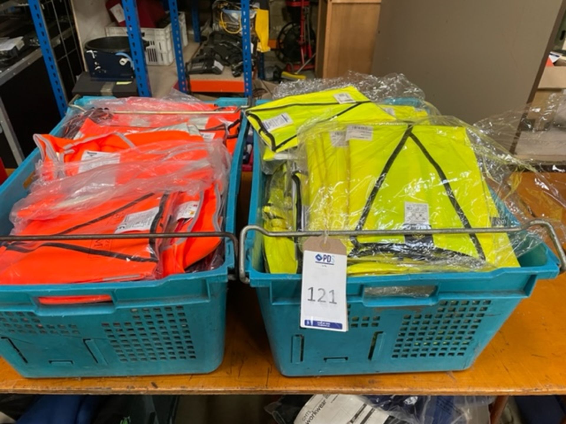 Large Quantity of High Vis Vests (Location: Brentwood. Please Refer to General Notes)