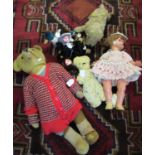 Tray of soft toys and dolls to include Ty dog, early 20th century teddy bear with stitched nose