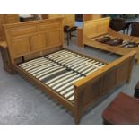 Good quality modern oak five piece bedroom suite to include; three door wardrobe, straight front