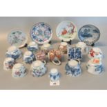 Collection of assorted mainly Chinese blue and white and coloured porcelain items to include tea