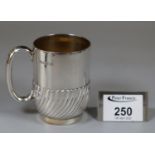 George V silver christening mug. Sheffield hallmarks, 1919. 2.69oz troy. (B.P. 21% + VAT)