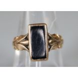 9ct gold rectangular signet ring set with onyx. Ring size N. Approx weight 2.6 grams. (B.P. 21% +