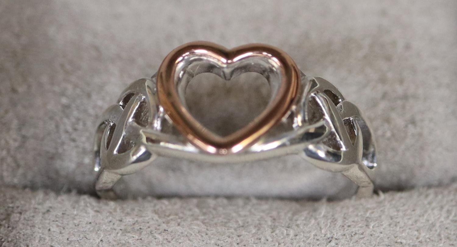 Clogau silver heart ring. Ring size O. Approx weight 3.3 grams. (B.P. 21% + VAT)