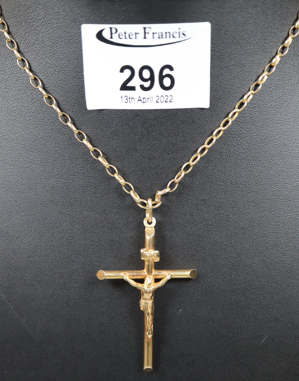 9ct gold crucifix pendant on 9ct gold chain. Approx weight 4.7 grams. (B.P. 21% + VAT)