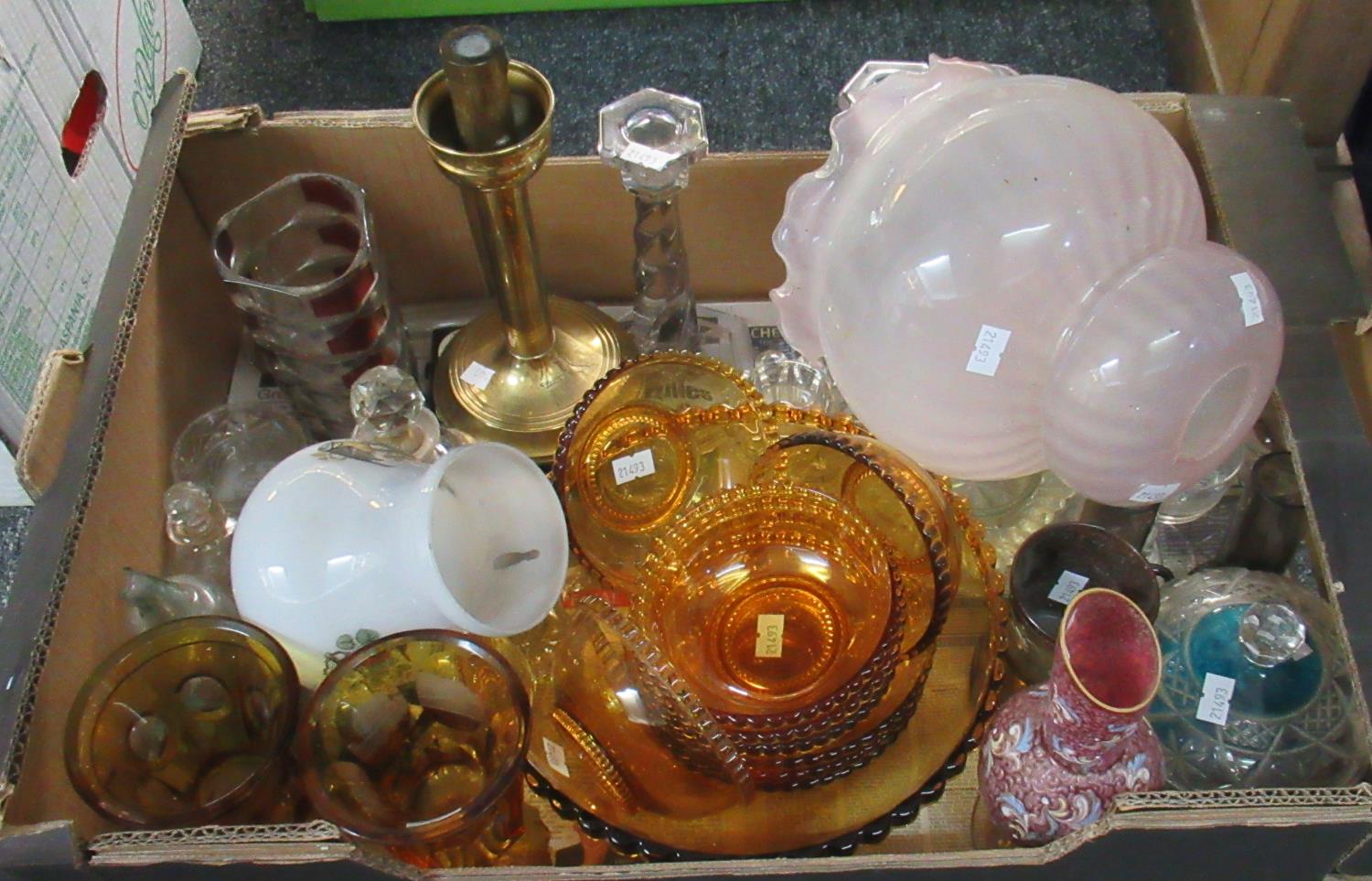 Box of assorted glass to include: selection of yellow glass bowls, plates and vases. Translucent
