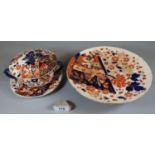 Group of 19th Century Staffordshire 'Old Derby Ridgeways' Imari style china to include: cake stand