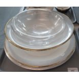 Pottery and glass chargers and bowls (4) (B.P. 21% + VAT)