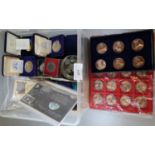 Plastic tub of assorted GB coins and GB medallions including 40th Anniversary of the 1st Moon