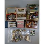 Tray of assorted boxes and loose costume jewellery items, vintage lighters etc. (B.P. 21% + VAT)