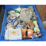 Small box of ornaments and knick-knacks, to include: boxed Royal Albert Beatrix Potter 'Mrs. Tiggy-