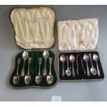 A set of six Victorian silver spoons, missing sugar nips, in original box, London hallmarks total