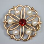 Gold openwork flower-head design pearl and stone set pin brooch. (B.P. 21% + VAT)