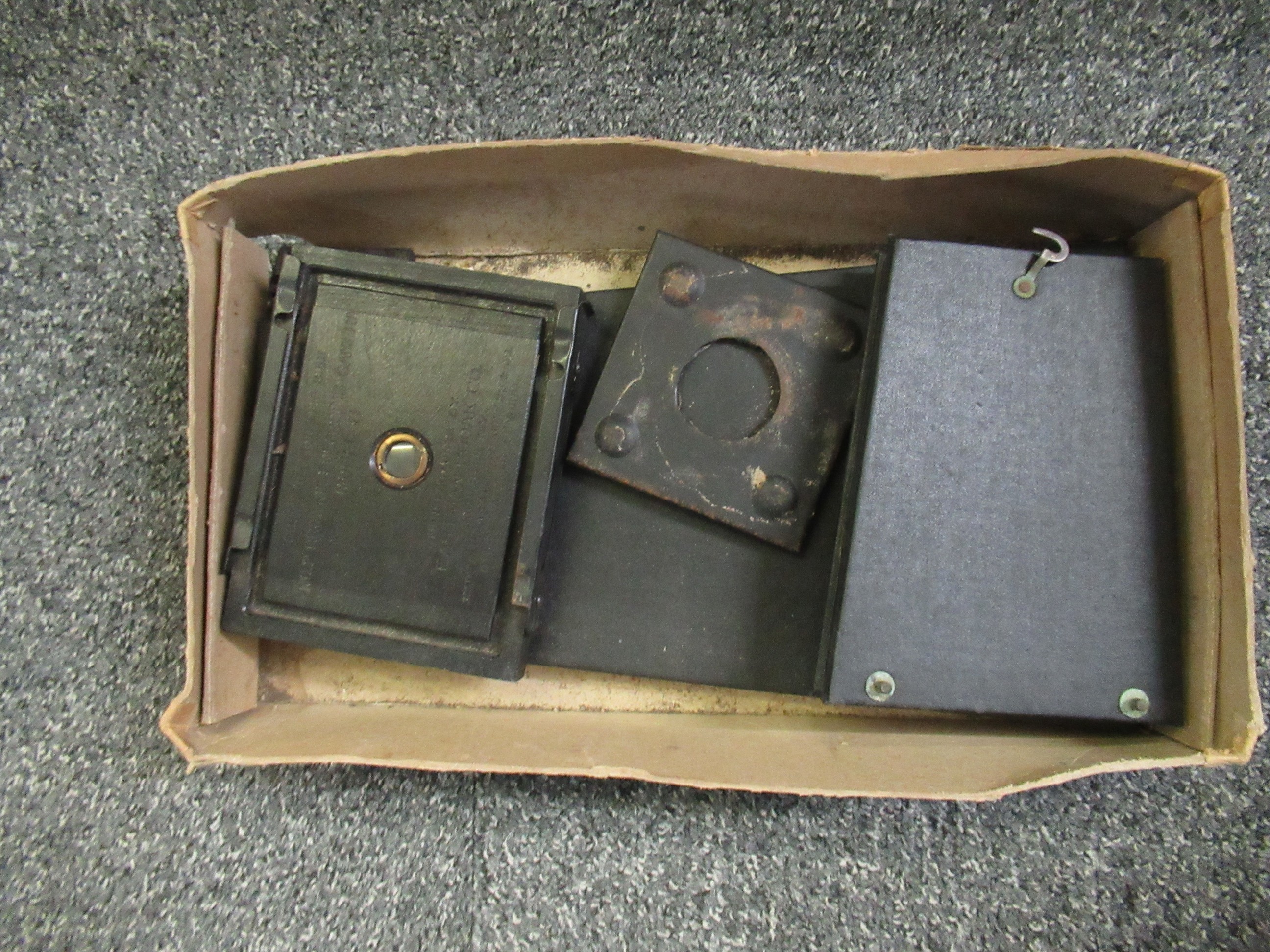 Vintage leather bound trunk, together with vintage camera slides etc (B.P. 21% + VAT) - Image 14 of 14