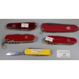 Plastic box of Swiss Army knives. (B.P. 21% + VAT)