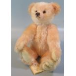 Steiff 'England's Rose Bear', in original box Steiff bag and COA. (B.P. 21% + VAT)