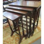 Mahogany quartetto nest of tables. (B.P. 21% + VAT)