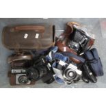 Box of mostly cameras to include: an Ilford 'Sportoman', Centon DF-300, Nettar in leather case,