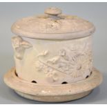 Early 19th Century Spode pottery lidded butter dish/cooler on matching stand, overall with raised