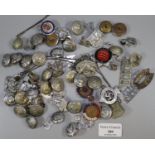 Bag of mainly military and police buttons and cap badges, various. (B.P. 21% + VAT)