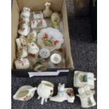 Small collection of crested ware items to include: Florentine china, Arcadian, Coronet ware etc;