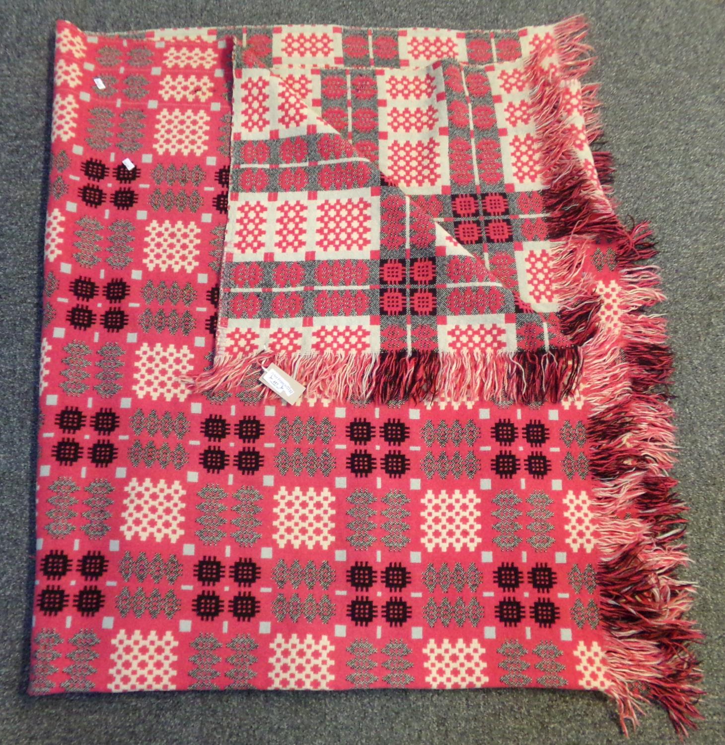 Vintage woollen Welsh tapestry traditional Caernarfon design blanket with fringed edge. (B.P. - Image 2 of 2