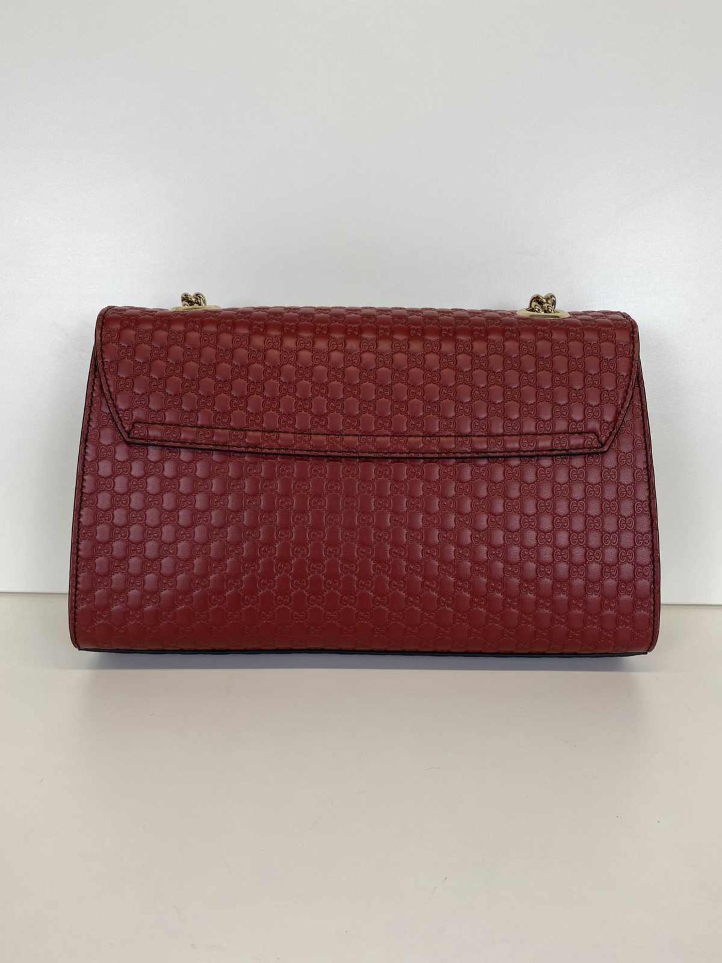 (*) GUCCI Schultertasche Emily, eine wunderschöne, absolut neuwertige Handtasche in rotem Leder - Bild 3 aus 6