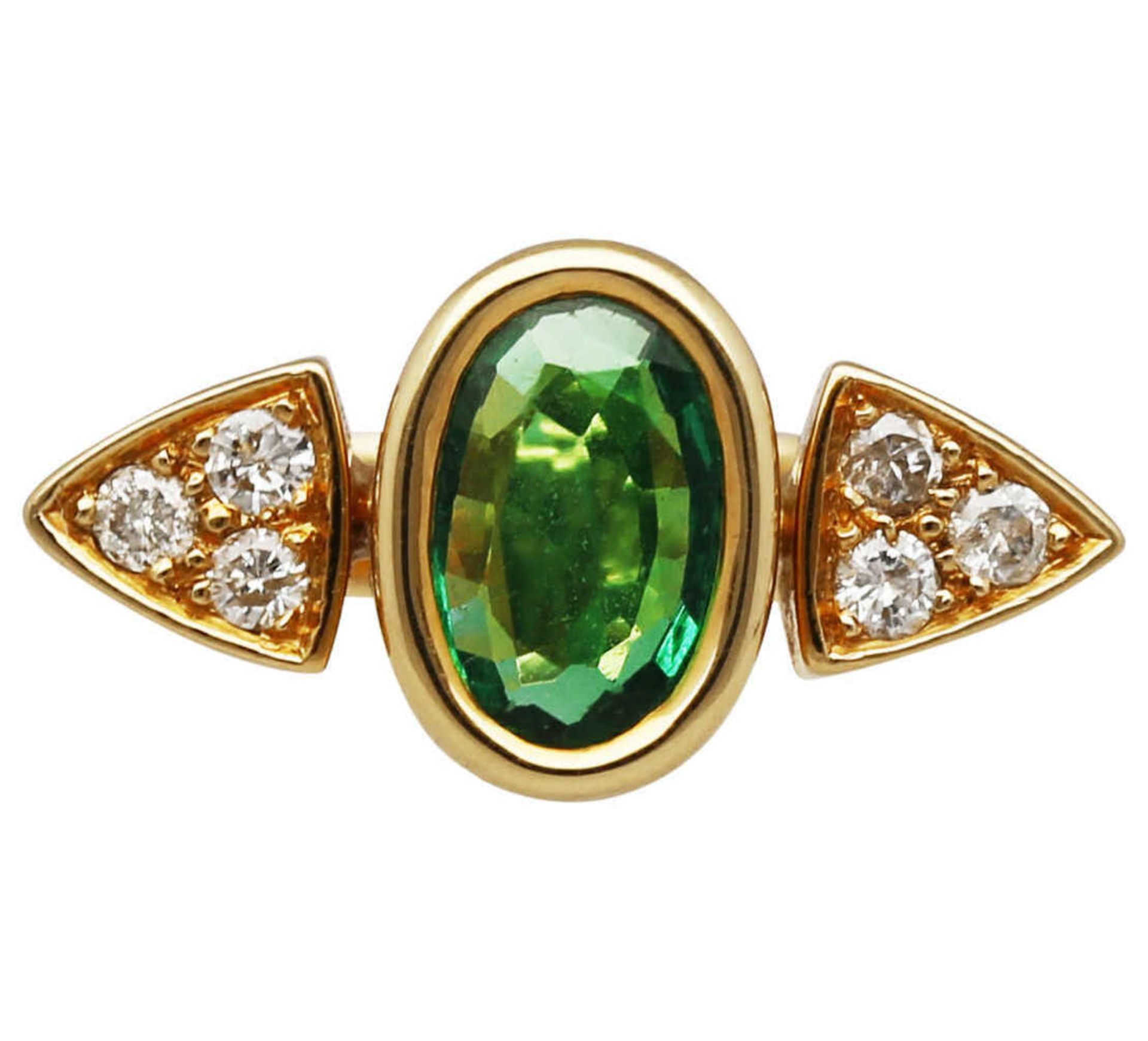 Smaragd-Brillant-Ring Tolles Design in Gelbgold 18K, zentral ein Smaragd oval von ca. 1 ct in sehr