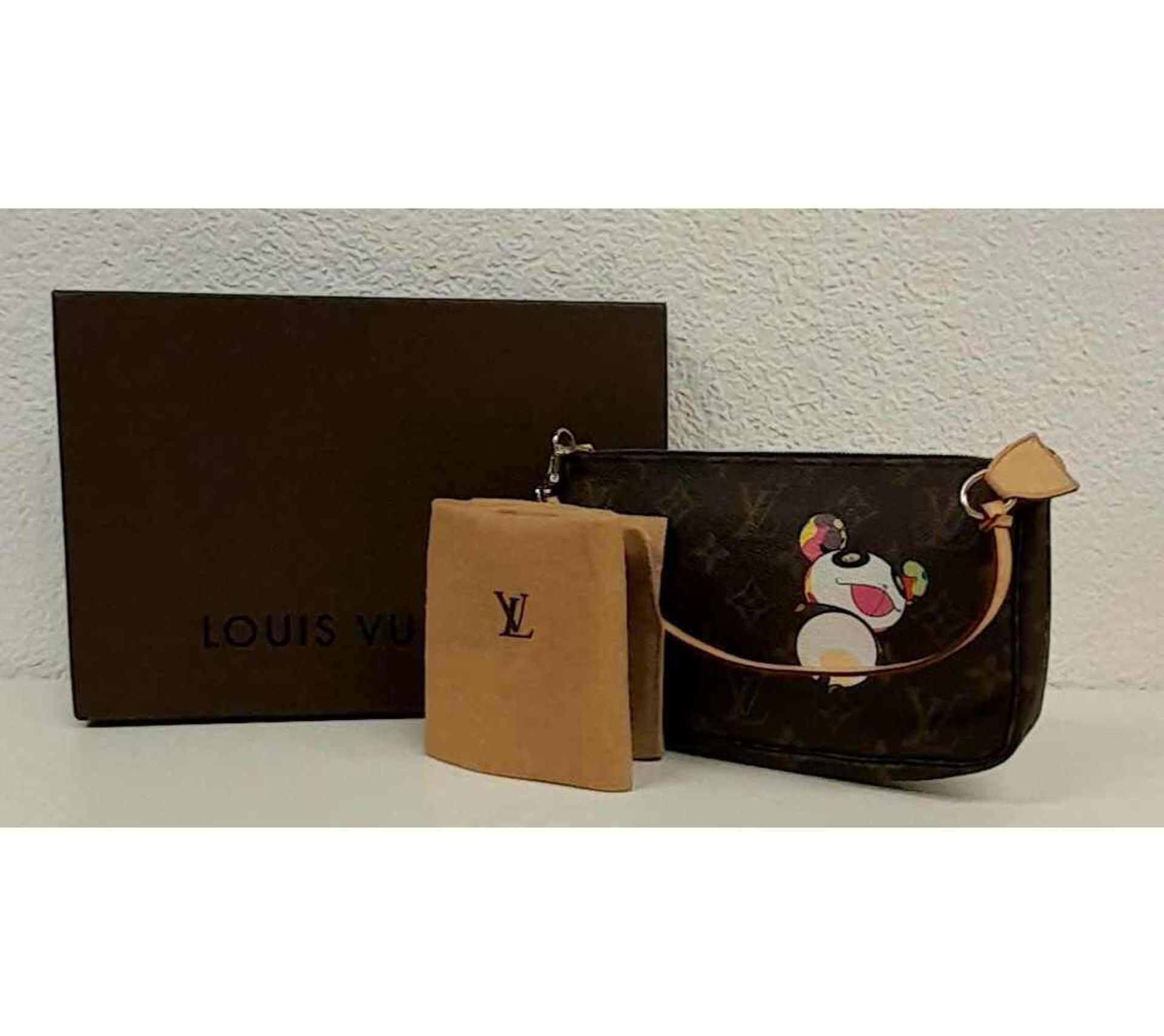 (*) LOUIS VUITTON Pochette Pochette PANDA Limited Edition M51981 in Monogram Canvas braun mit buntem - Bild 3 aus 4