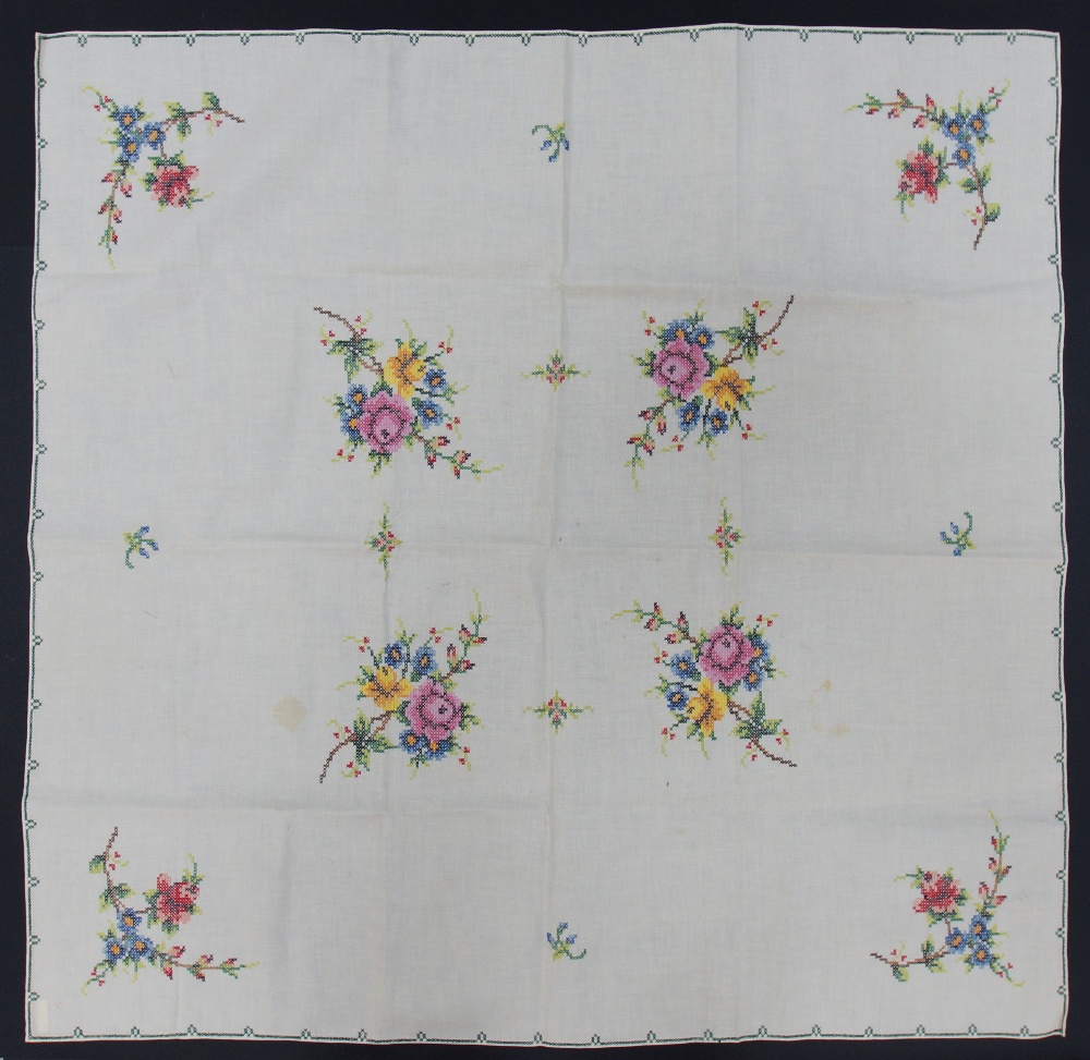 An old Cypriot Lefkaritiko hand embroidered tablecloth - Image 2 of 6
