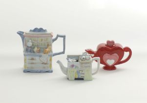 Miniature porcelain tea pots