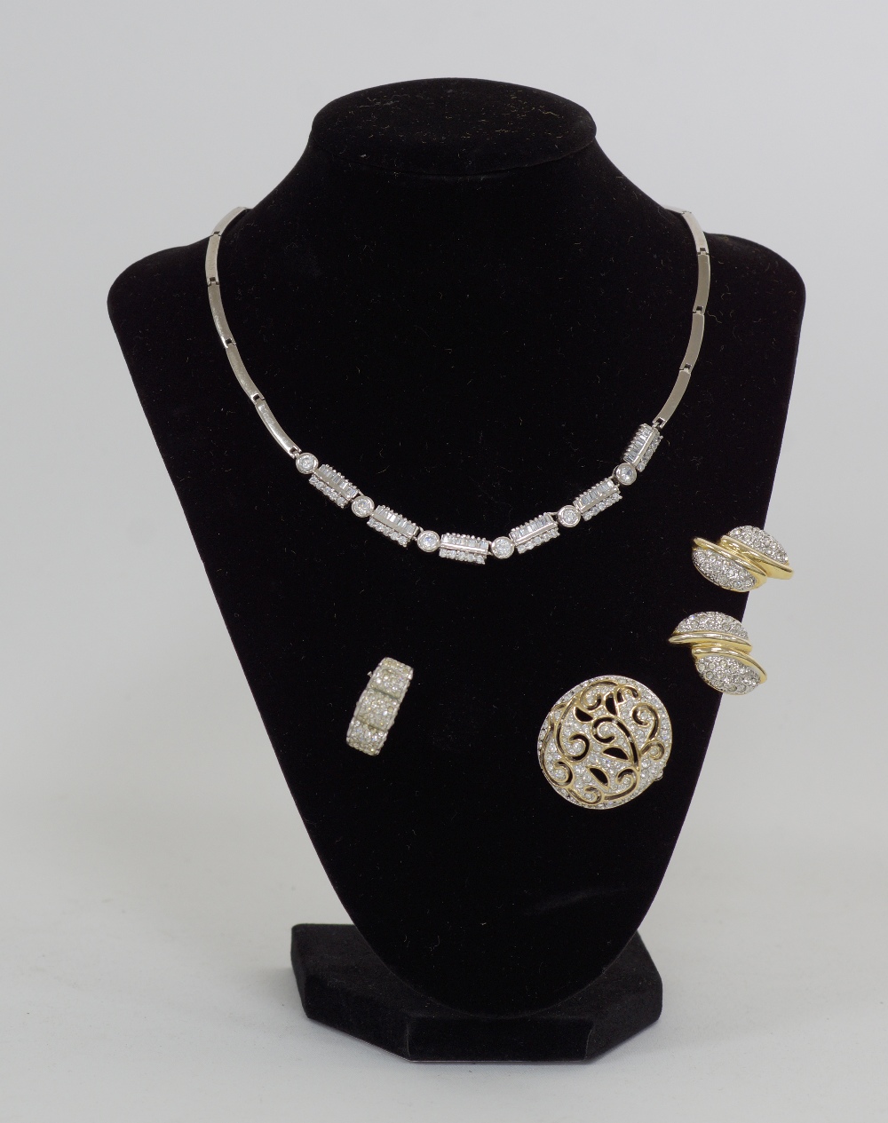 Vintage Costume jewelry