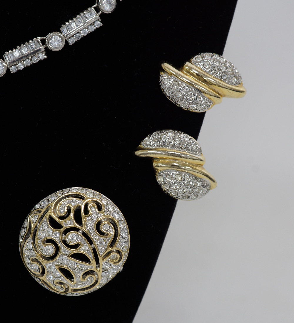 Vintage Costume jewelry - Image 3 of 6