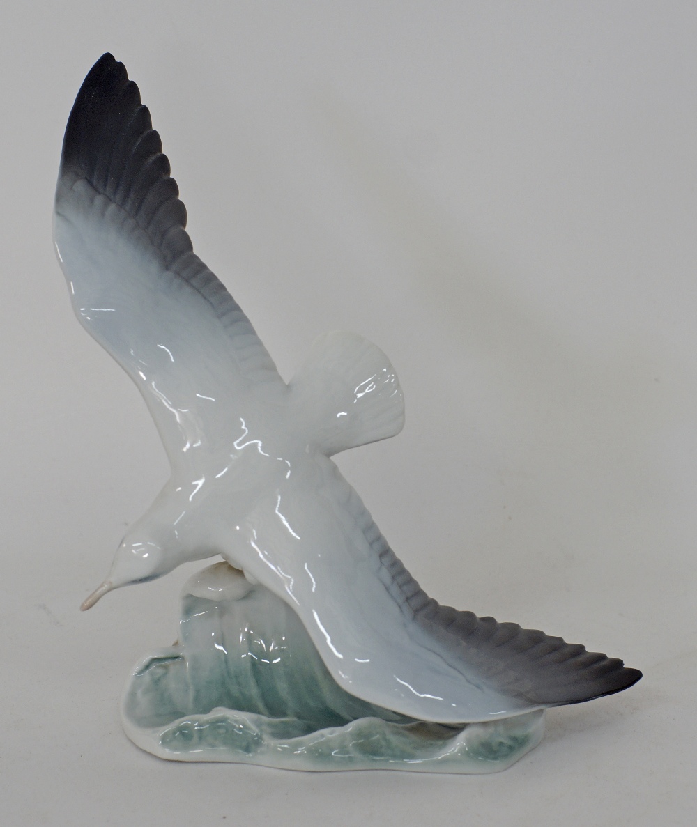 A Rosenthal porcelain figurine of a seagull
