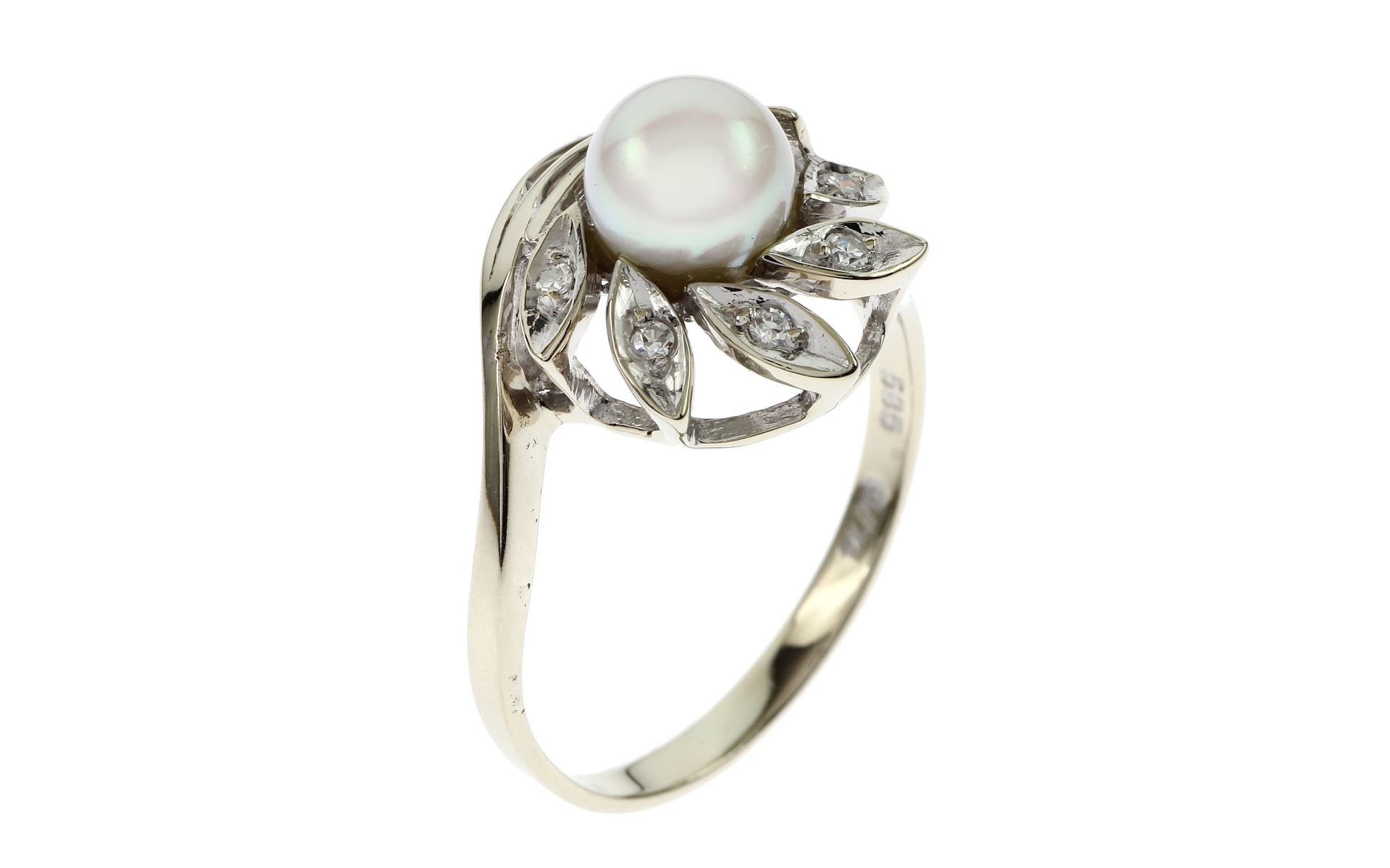 Ring 585/- 3.41 gr. Weissgold mit Diamanten 0.05 ct F/vs und Perle Ringgroesse 54