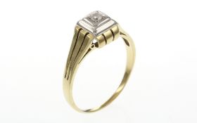 Ring 585/- 3.55 gr. Gelbgold und Weissgold mit Diamant G/pi 0.05 ct . Ringgroesse 58