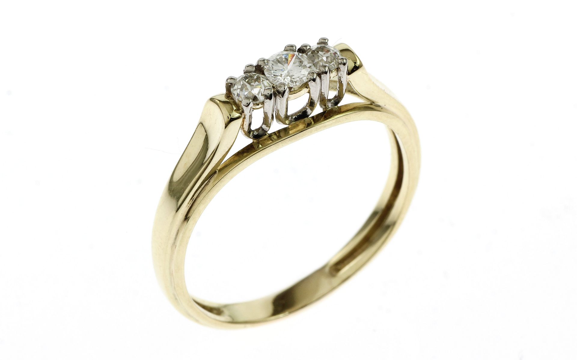 Ring 3.7g 585/- Gelbgold und Weissgold mit 3 Diamanten zus. ca. 0.40 ct. F/vs. Ringgroesse ca. 61