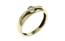 Ring 3.47g 585/- Gelbgold und Weissgold mit Diamant ca. 0.08 ct.. Ringgroesse ca. 56 