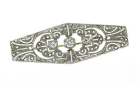 Brosche Art-Deco 5.85g 750/- Weissgold mit 93 Diamanten zus. ca. 1.17 ct.