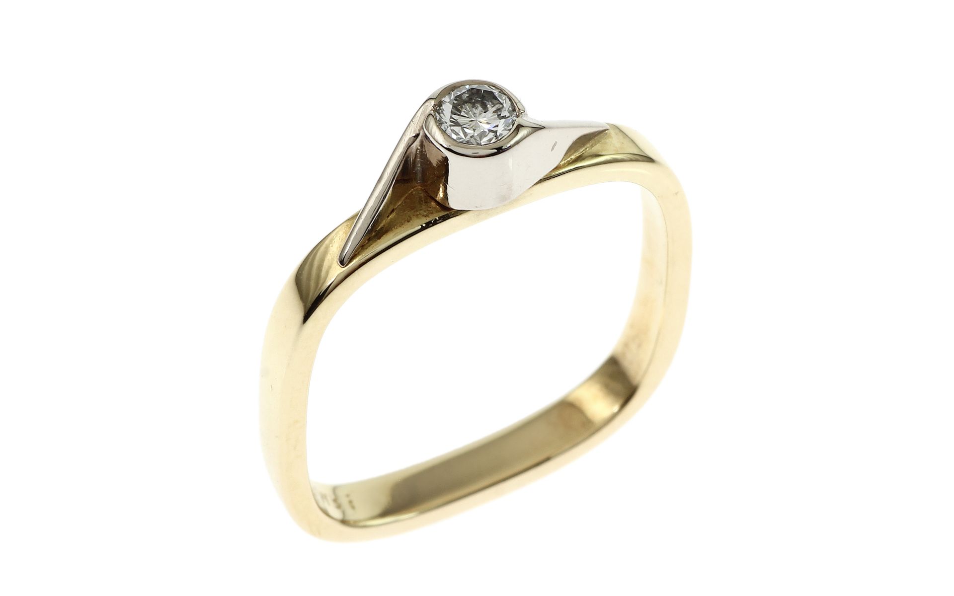 Ring 2.86g 585/- Gelbgold und Weissgold mit Diamant ca. 0.10 ct. G/vs. Ringgroesse ca. 50